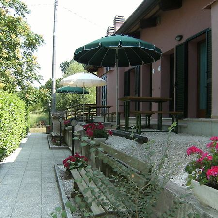 Country House Angelo Blu Urbania Exteriér fotografie