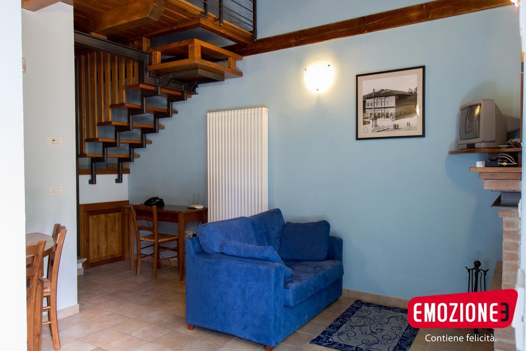 Country House Angelo Blu Urbania Exteriér fotografie
