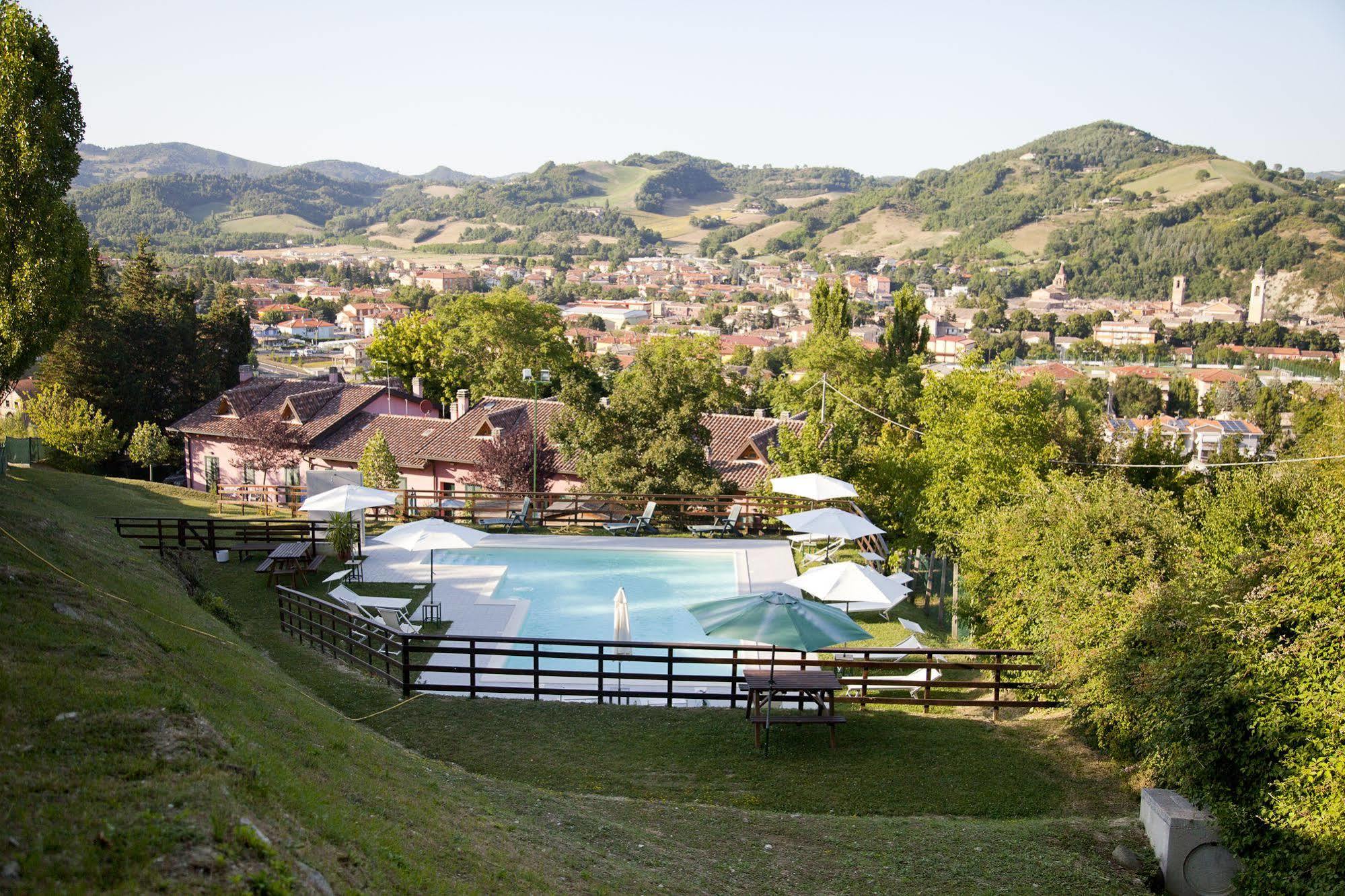 Country House Angelo Blu Urbania Exteriér fotografie