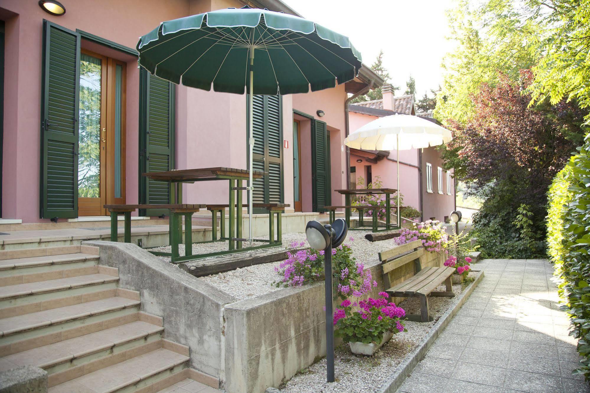 Country House Angelo Blu Urbania Exteriér fotografie